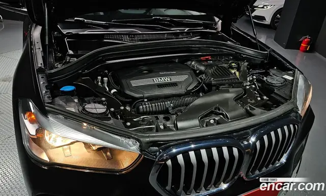 BMW X1 2022 2.0 автомат (гидро), миниатюра 5