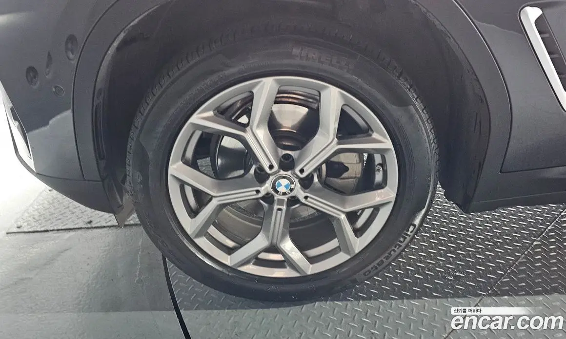 BMW X3 2024 2.0 автомат (гидро), фото 5