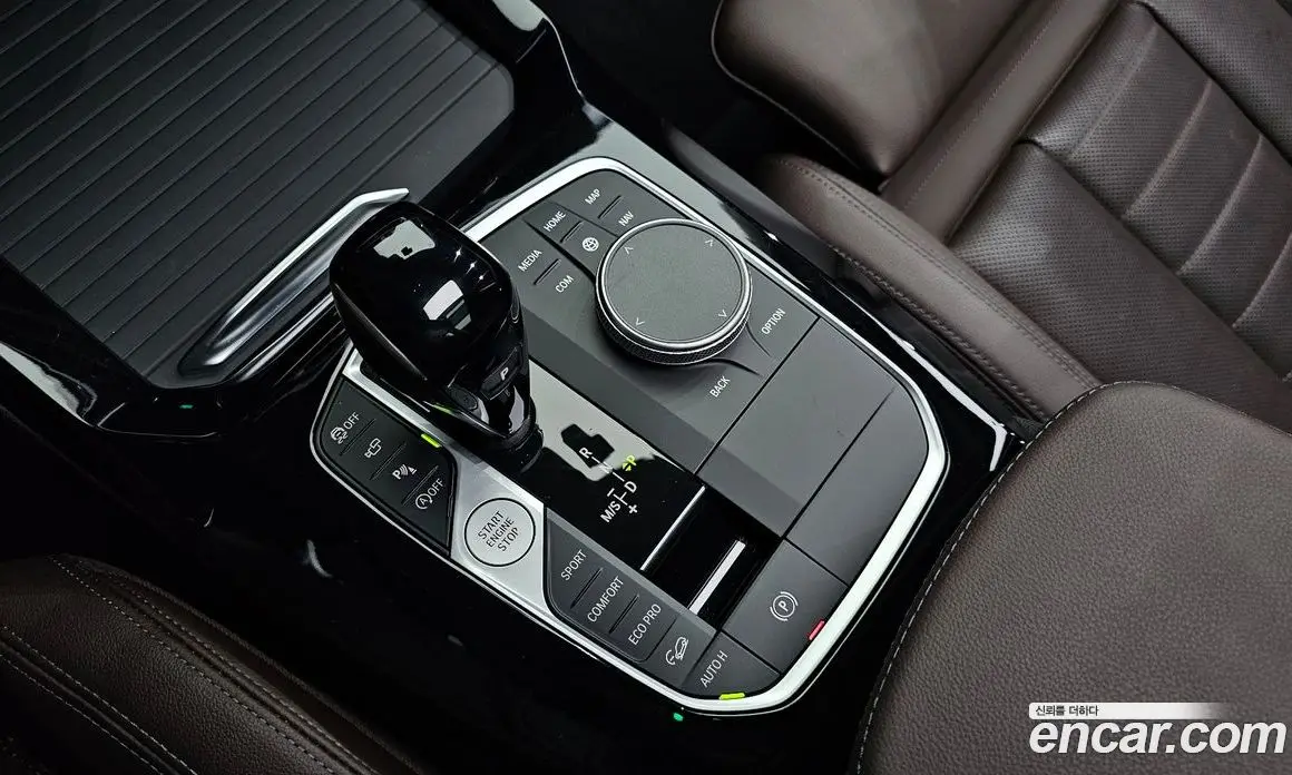 BMW X3 2024 2.0 автомат (гидро), фото 9
