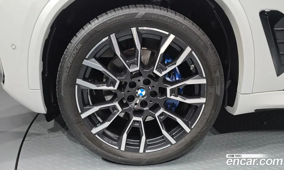 BMW X5 2025 3.0 автомат (гидро), фото 5