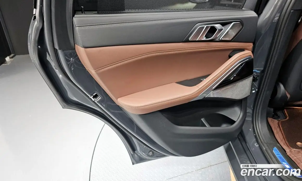 BMW X6 2022 3.0 автомат (гидро), фото 15