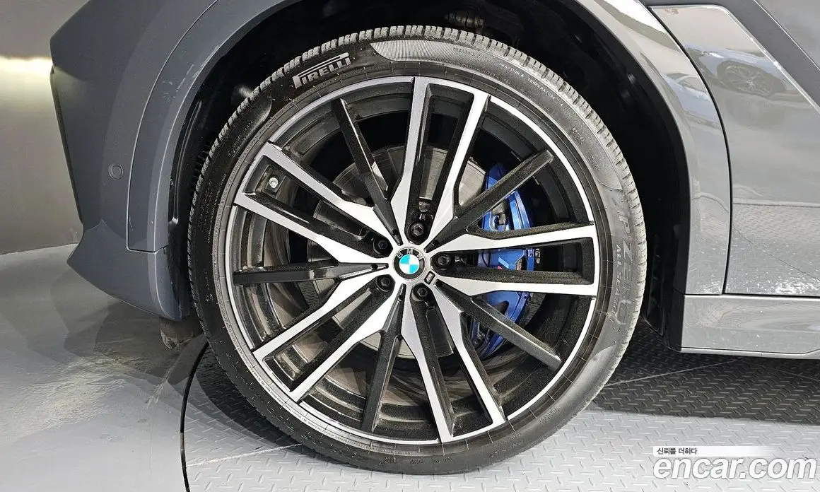 BMW X6 2022 3.0 автомат (гидро), фото 5