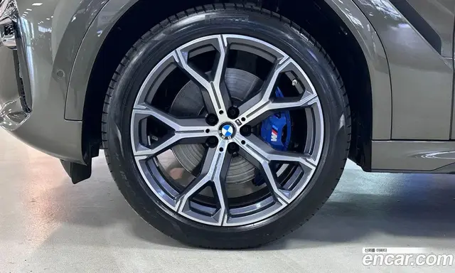 BMW X6 2023 3.0 автомат (гидро), миниатюра 5