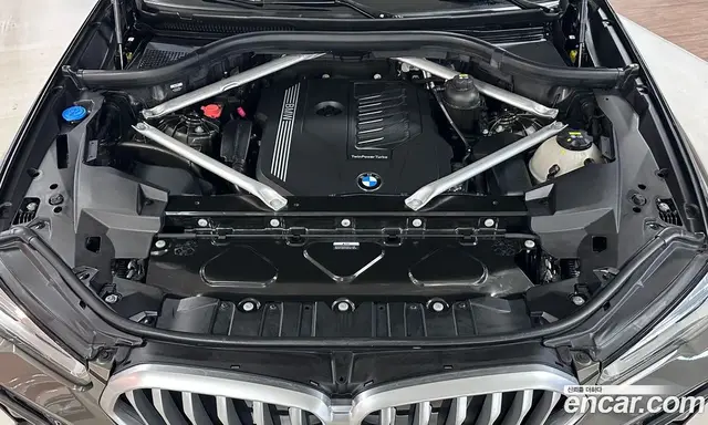 BMW X6 2023 3.0 автомат (гидро), миниатюра 6