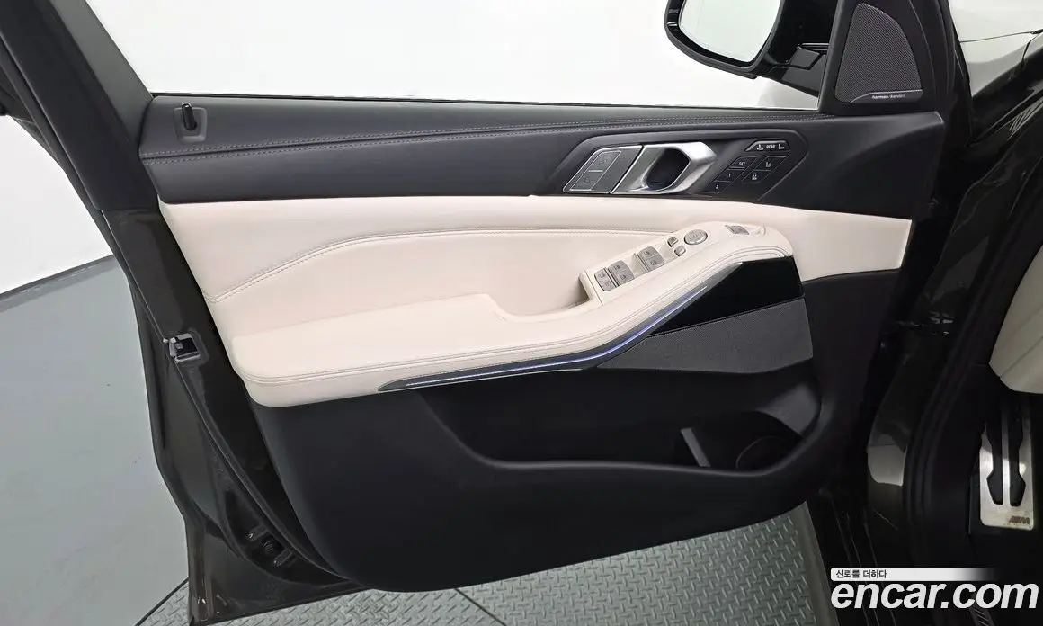 BMW X7 2022 4.4 автомат (гидро), фото 13