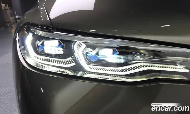 BMW X7 2022 4.4 автомат (гидро), миниатюра 7