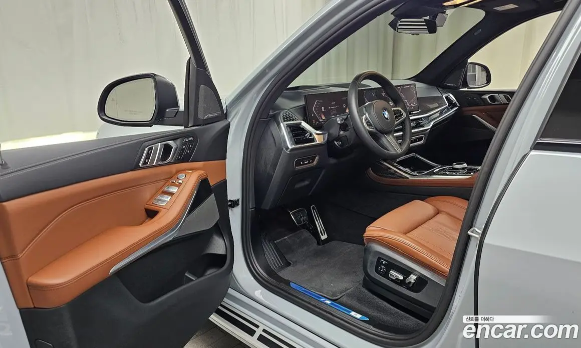 BMW X7 2024 3.0 автомат (гидро), фото 13