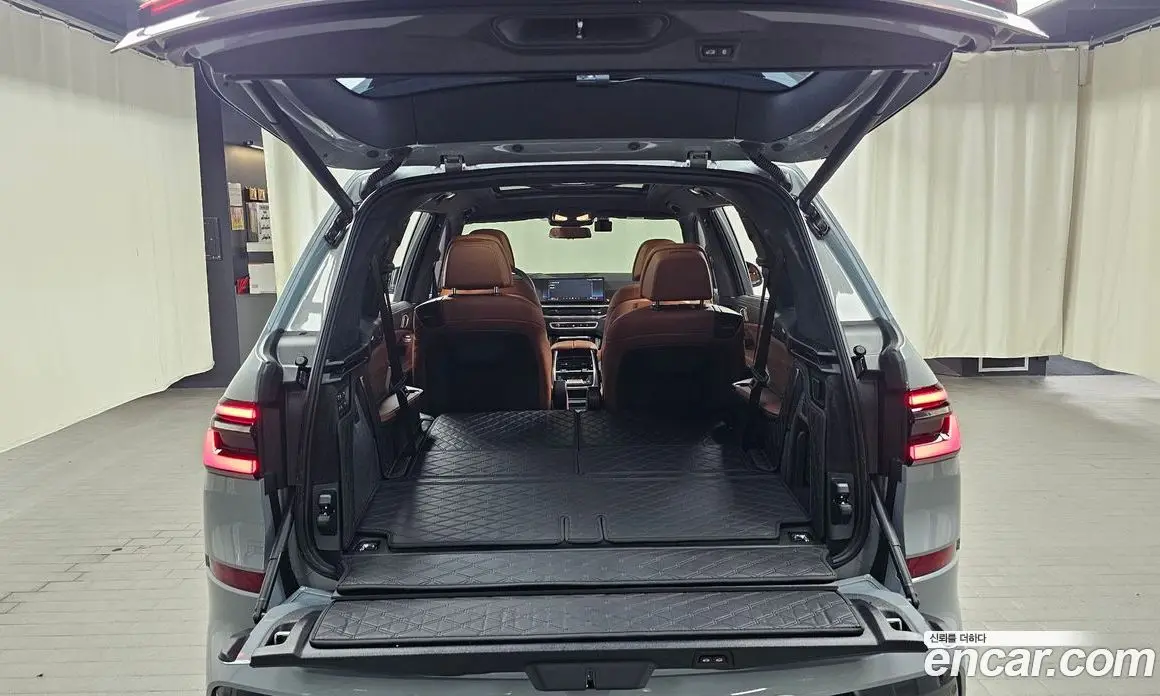 BMW X7 2024 3.0 автомат (гидро), фото 26