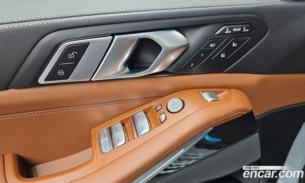 BMW X7 2024 3.0 автомат (гидро), фото 32