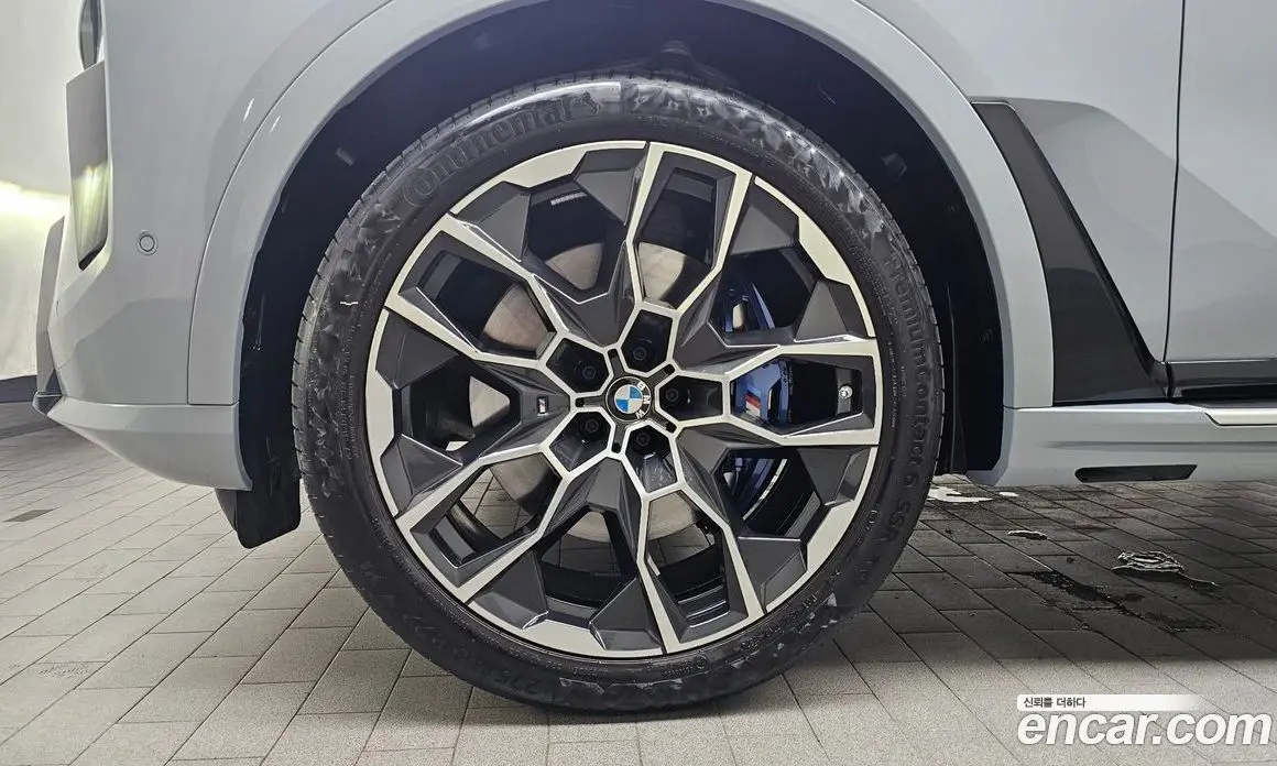 BMW X7 2024 3.0 автомат (гидро), фото 5