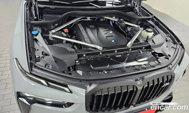 BMW X7 2024 3.0 автомат (гидро), миниатюра 6