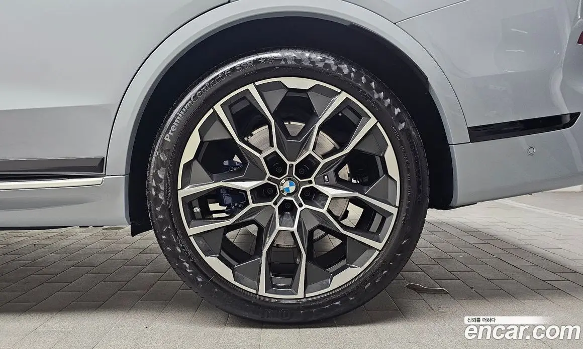 BMW X7 2024 3.0 автомат (гидро), фото 7