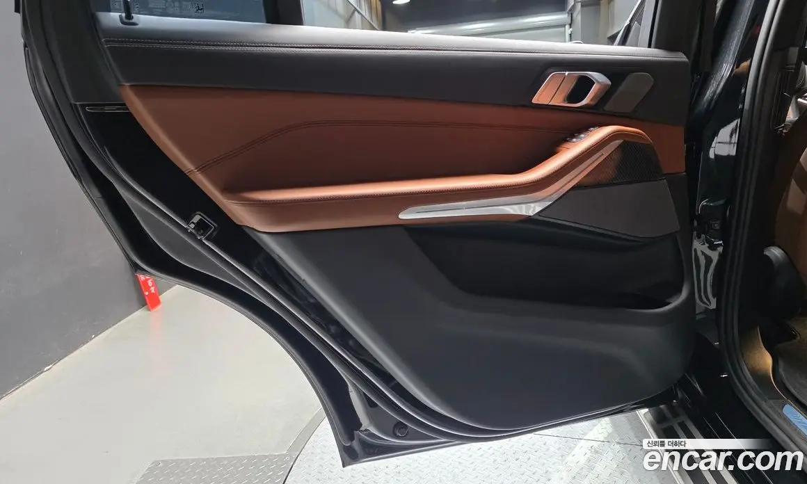 BMW X7 2025 3.0 автомат (гидро), фото 15