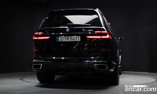 BMW X7 2025 3.0 автомат (гидро), миниатюра 4