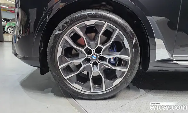 BMW X7 2025 3.0 автомат (гидро), миниатюра 5