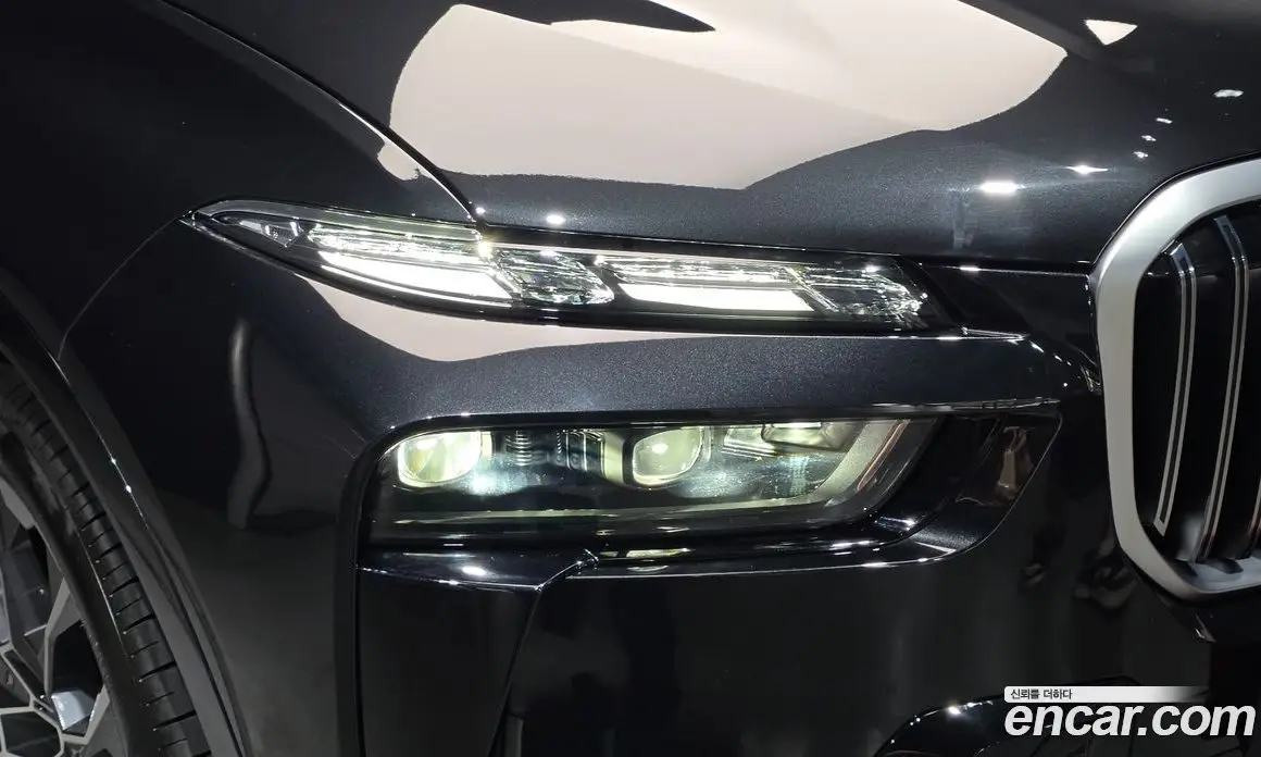 BMW X7 2025 3.0 автомат (гидро), фото 8