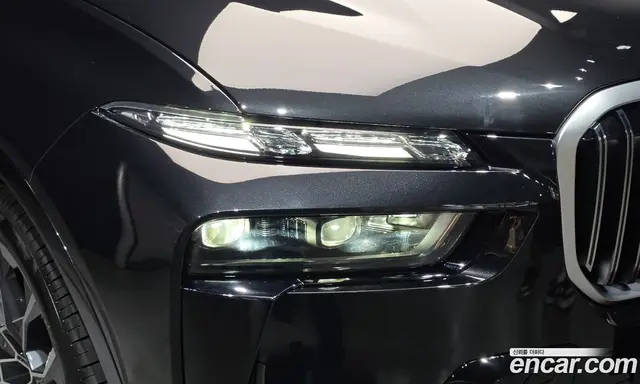 BMW X7 2025 3.0 автомат (гидро), миниатюра 8