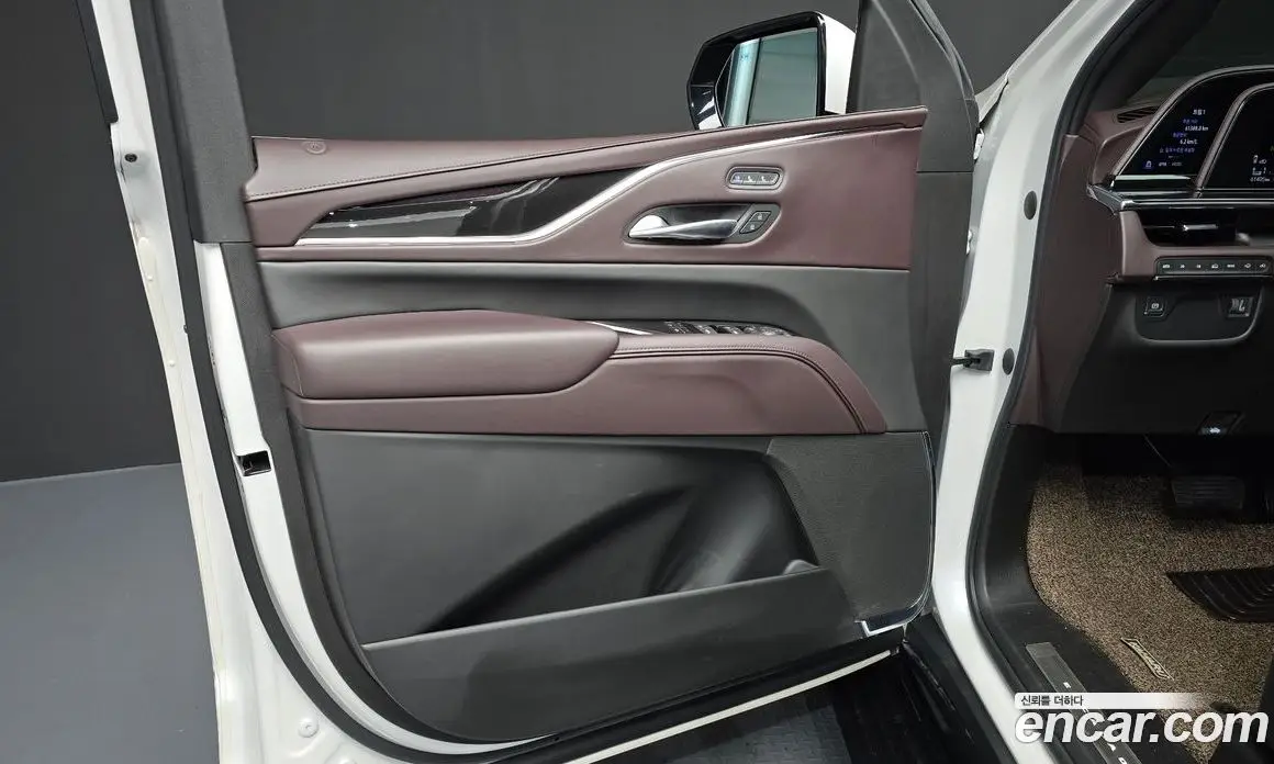 Cadillac Escalade 2022 6.2 автомат (гидро), фото 14 Cadillac Escalade 2022 6.2 автомат (гидро), фото 14