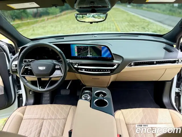 Cadillac Lyriq 2024 автомат (гидро), миниатюра 12