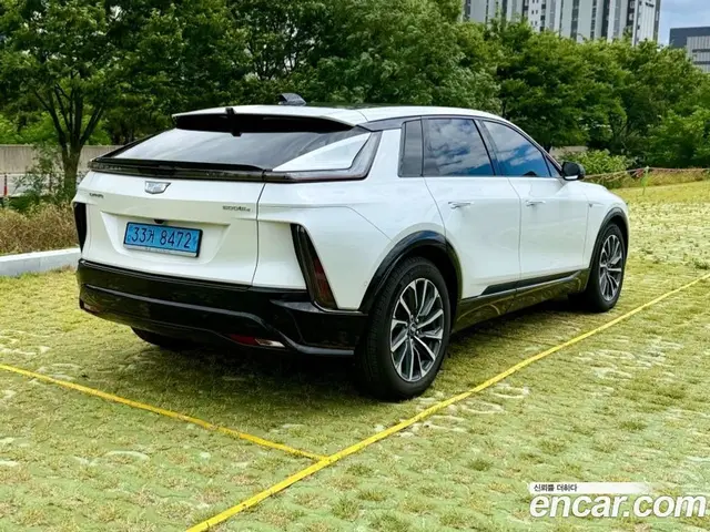 Cadillac Lyriq 2024 автомат (гидро), миниатюра 4 Cadillac Lyriq 2024 автомат (гидро), миниатюра 4
