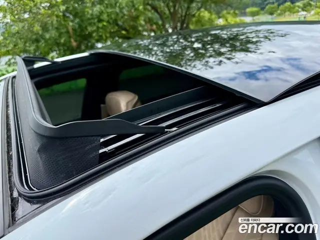 Cadillac Lyriq 2024 автомат (гидро), миниатюра 5 Cadillac Lyriq 2024 автомат (гидро), миниатюра 5