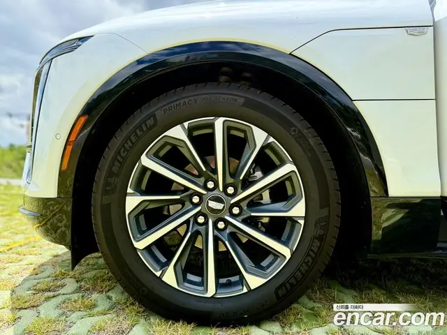 Cadillac Lyriq 2024 автомат (гидро), миниатюра 6 Cadillac Lyriq 2024 автомат (гидро), миниатюра 6