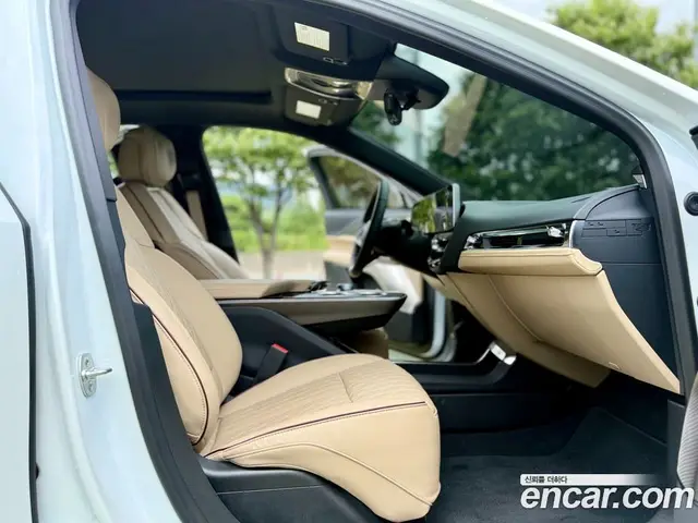 Cadillac Lyriq 2024 автомат (гидро), миниатюра 10 Cadillac Lyriq 2024 автомат (гидро), миниатюра 10