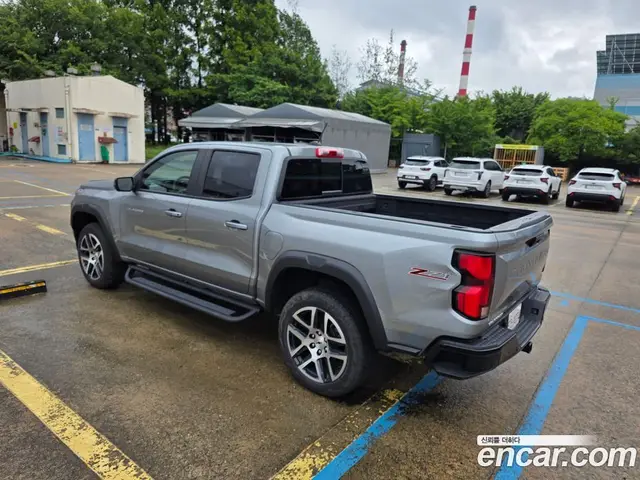 Chevrolet Colorado 2023 2.7 автомат (гидро), миниатюра 2