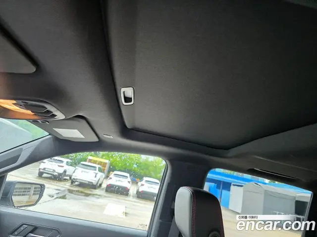 Chevrolet Colorado 2023 2.7 автомат (гидро), миниатюра 11