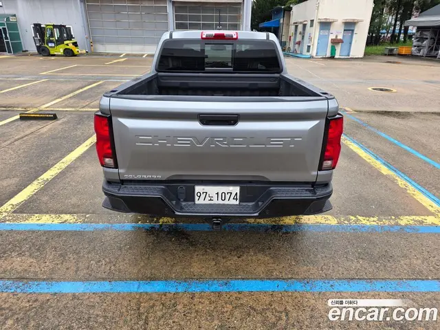 Chevrolet Colorado 2023 2.7 автомат (гидро), миниатюра 4