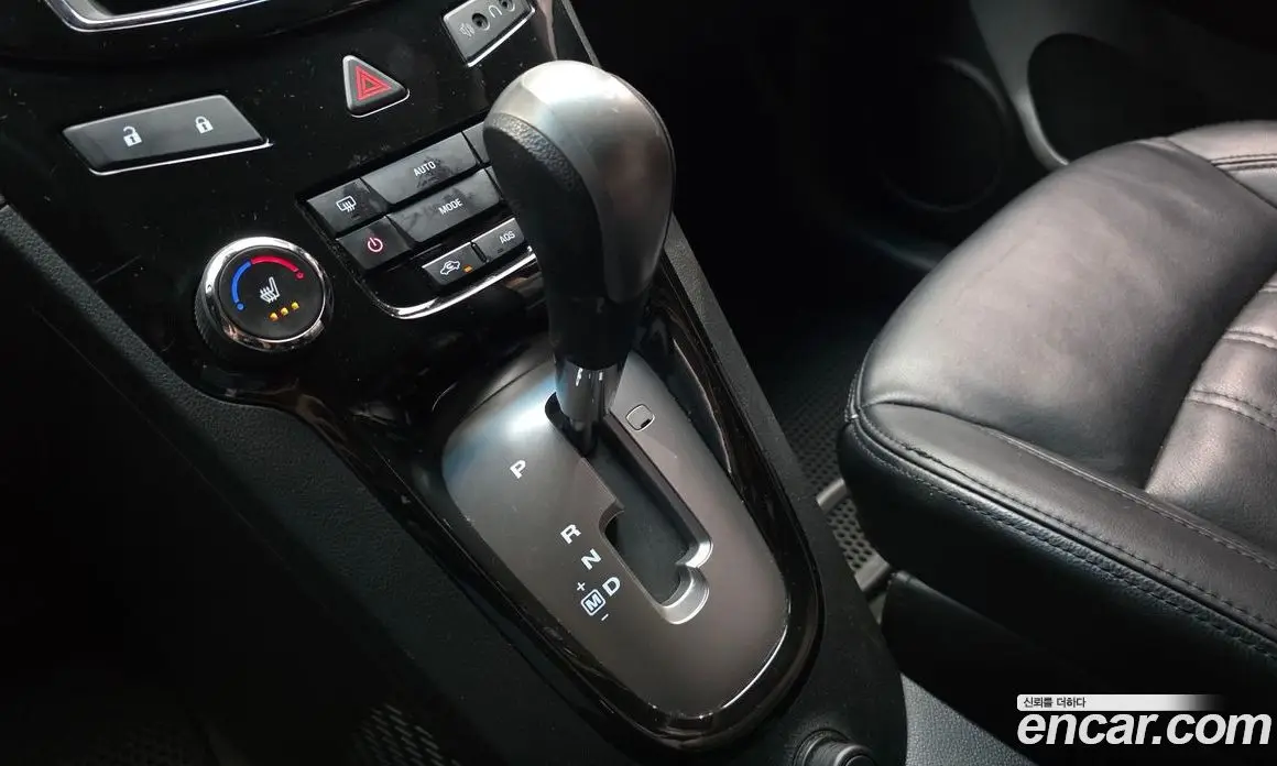 Chevrolet Orlando 2011 2.0 автомат (гидро), фото 12