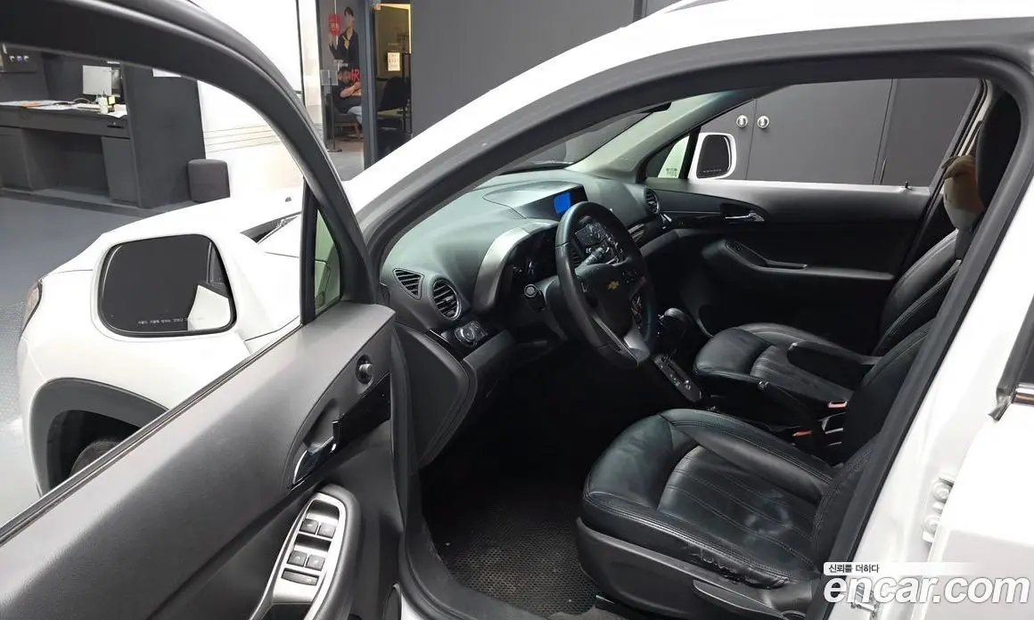 Chevrolet Orlando 2011 2.0 автомат (гидро), фото 13