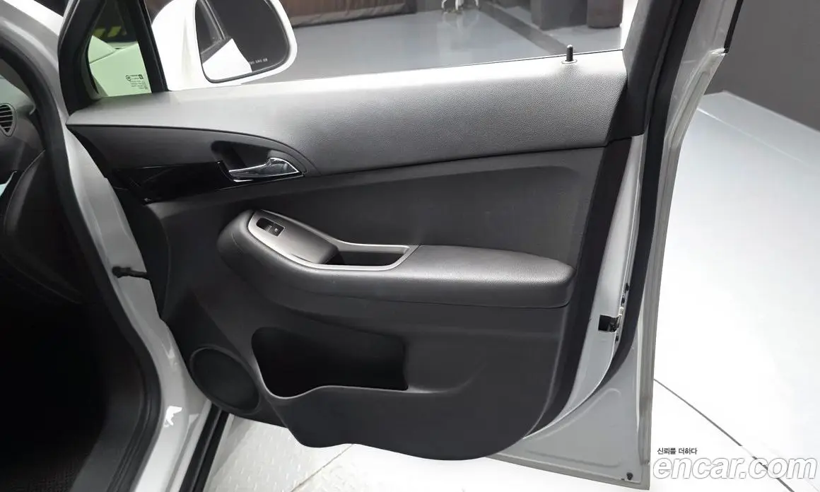 Chevrolet Orlando 2011 2.0 автомат (гидро), фото 14