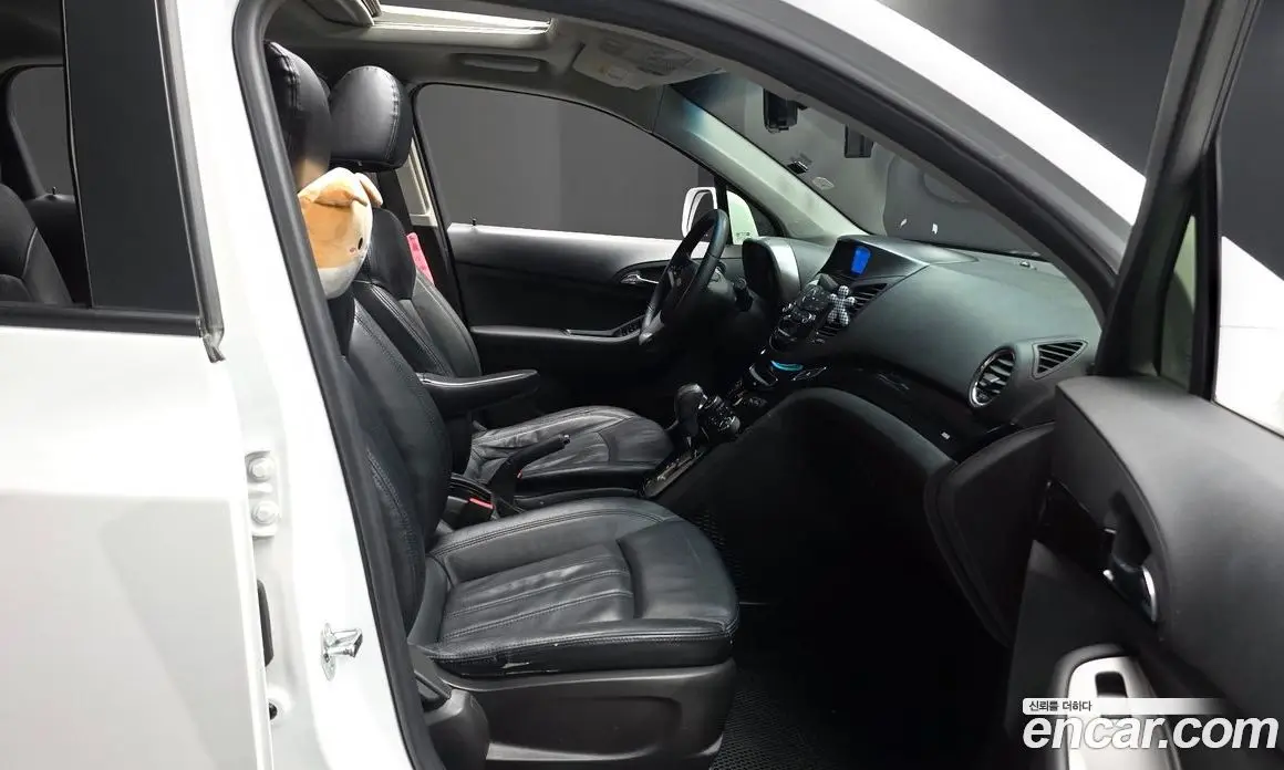 Chevrolet Orlando 2011 2.0 автомат (гидро), фото 16