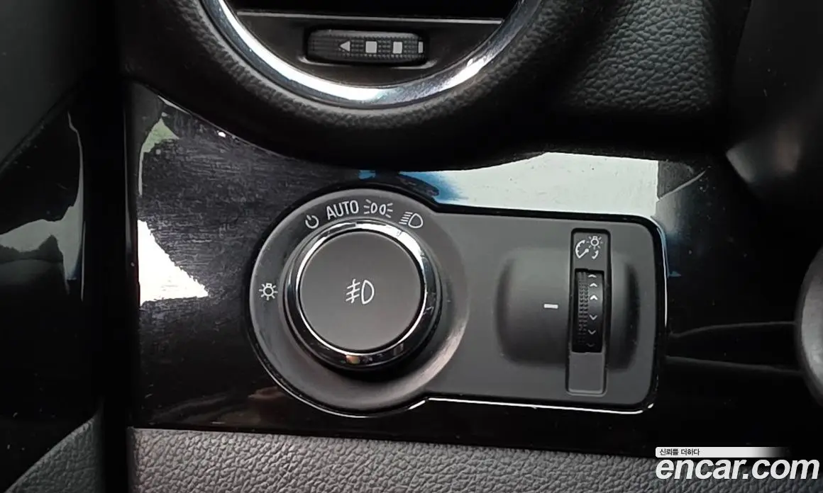 Chevrolet Orlando 2011 2.0 автомат (гидро), фото 24
