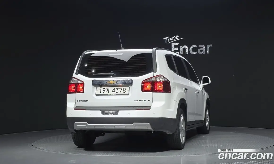 Chevrolet Orlando 2011 2.0 автомат (гидро), фото 4