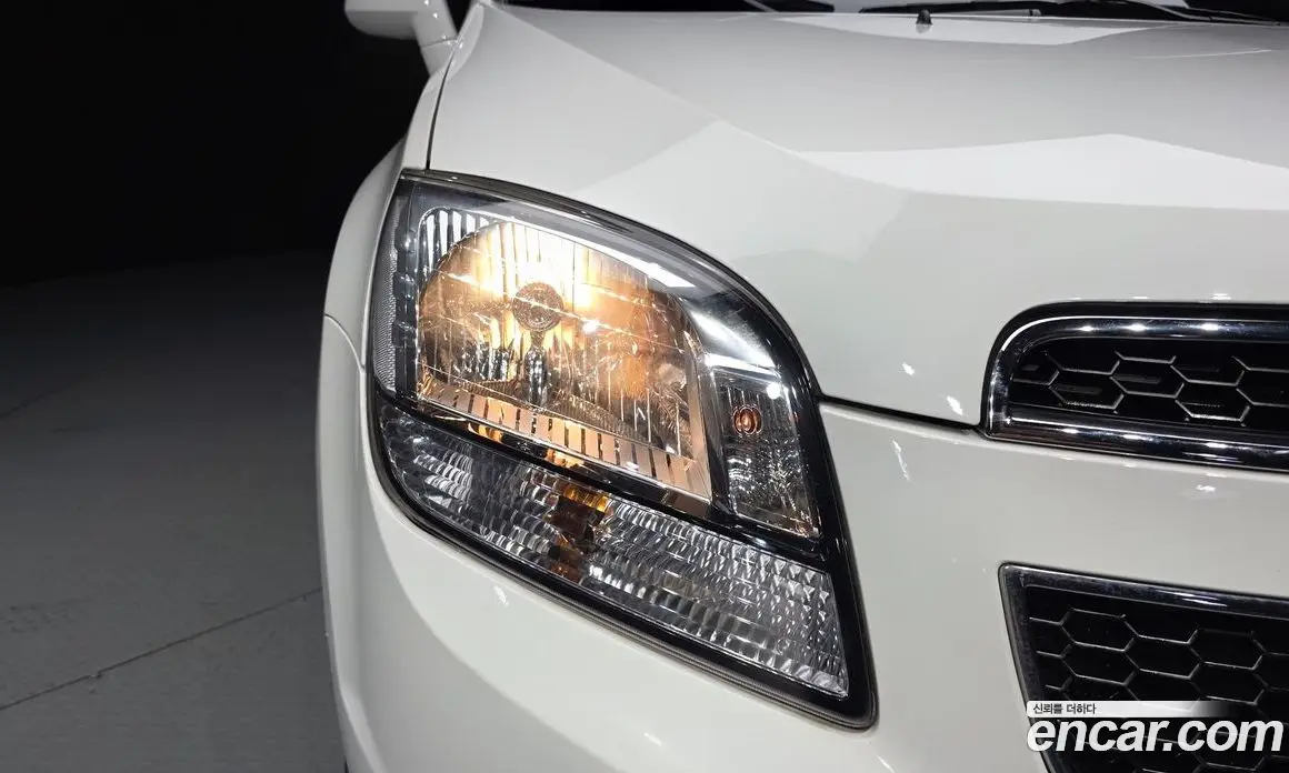 Chevrolet Orlando 2011 2.0 автомат (гидро), фото 8