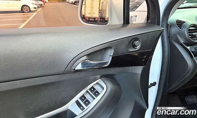 Chevrolet Orlando 2011 2.0 автомат (гидро), миниатюра 8