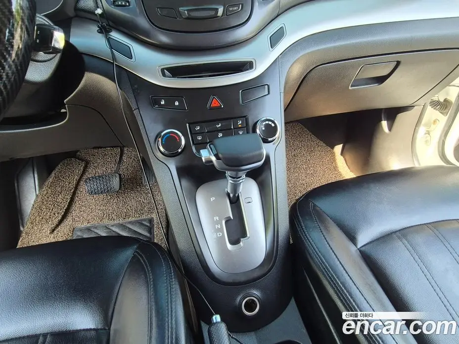 Chevrolet Orlando 2012 2.0 автомат (гидро), фото 14