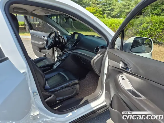 Chevrolet Orlando 2012 2.0 автомат (гидро), миниатюра 9
