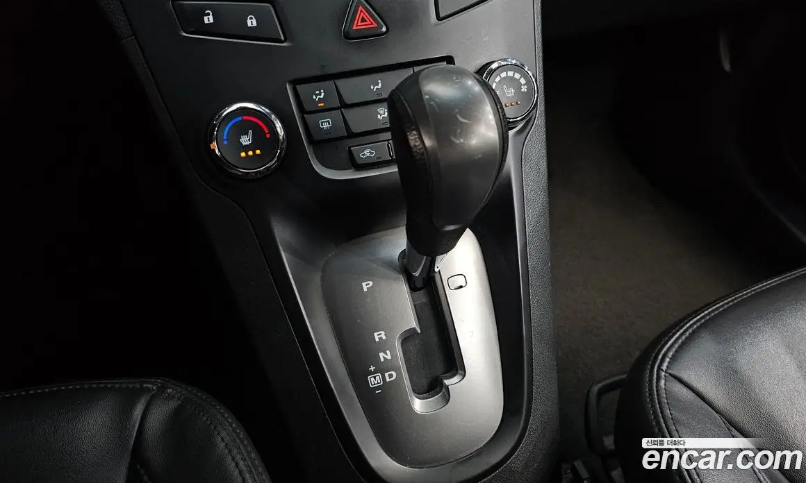 Chevrolet Orlando 2012 2.0 автомат (гидро), фото 9