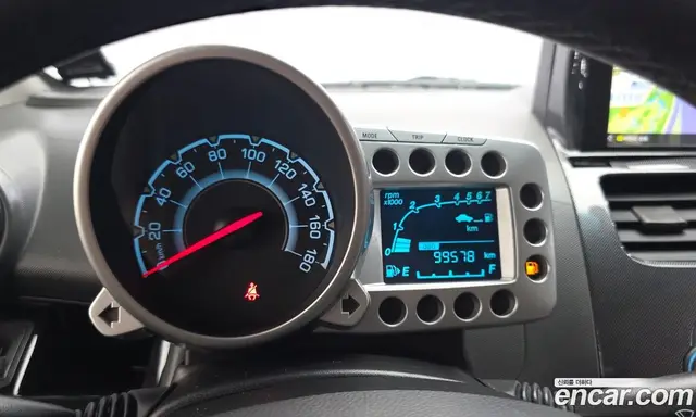 Chevrolet Spark 2012 1.0 автомат (гидро), миниатюра 11