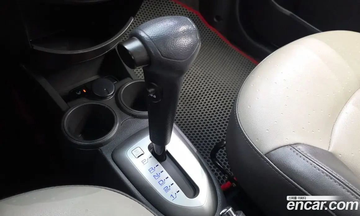 Chevrolet Spark 2012 1.0 автомат (гидро), фото 12