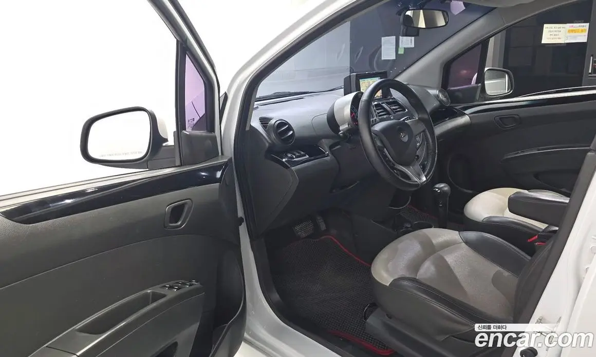 Chevrolet Spark 2012 1.0 автомат (гидро), фото 13