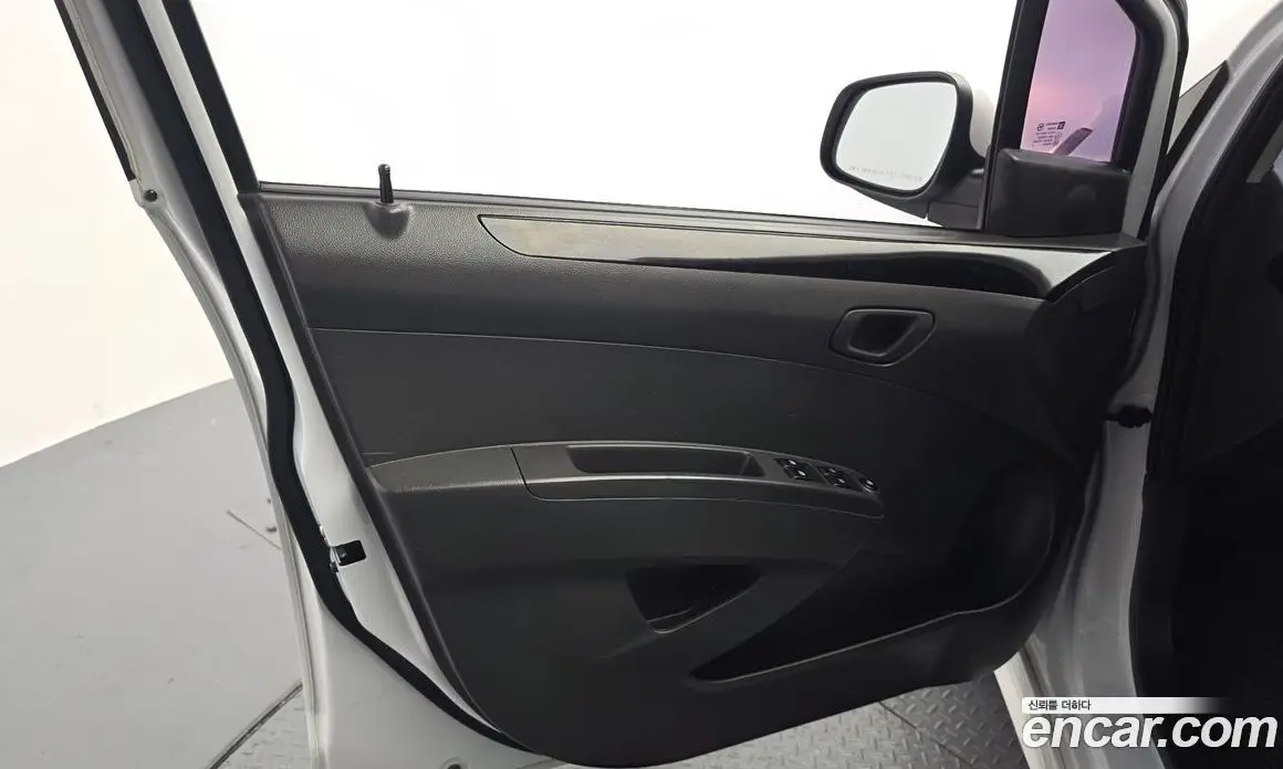 Chevrolet Spark 2012 1.0 автомат (гидро), фото 14
