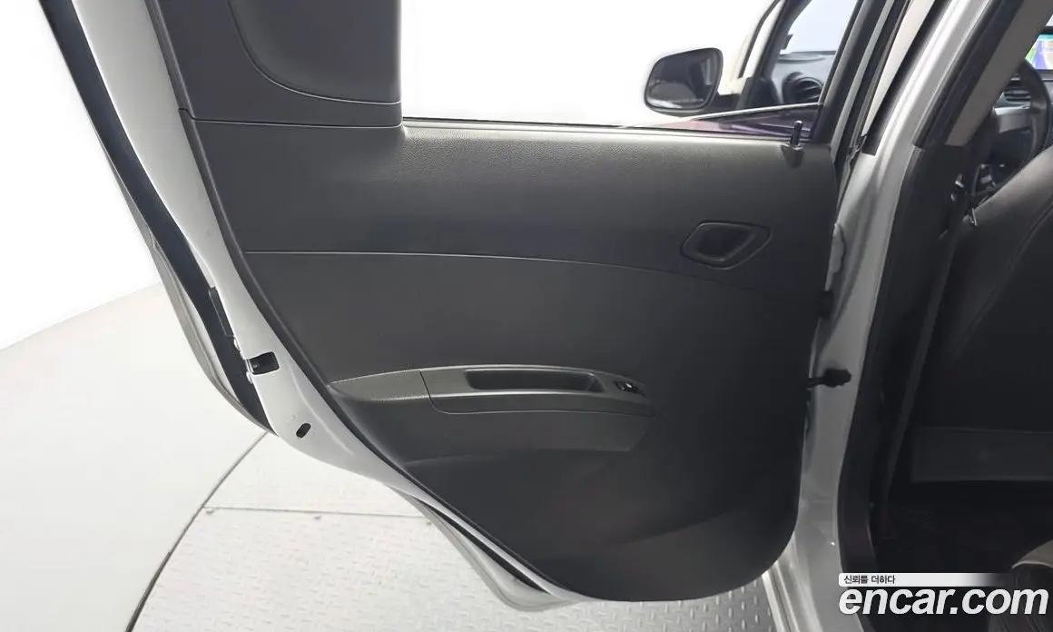 Chevrolet Spark 2012 1.0 автомат (гидро), фото 15