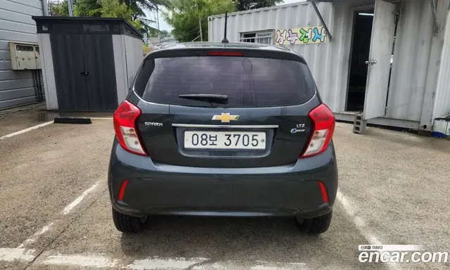 Chevrolet Spark 2017 1.0 автомат (гидро), миниатюра 2