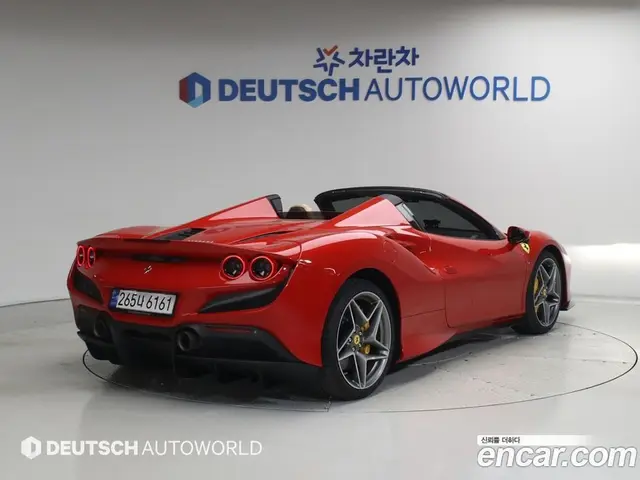Ferrari F8 2022 3.9 автомат (гидро), миниатюра 2