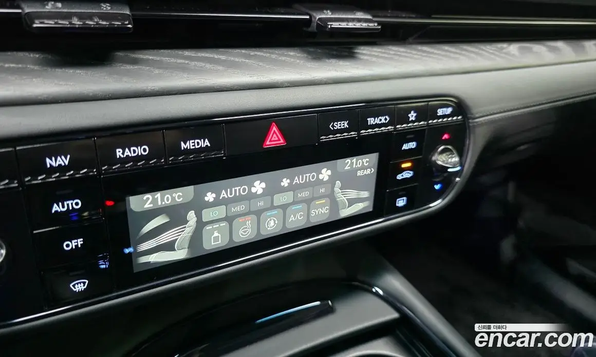 Genesis G90 2024 3.5 автомат (гидро), фото 25
