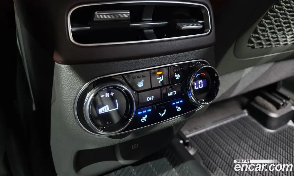 Genesis GV70 2021 2.5 автомат (гидро), фото 25
